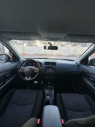 Mitsubishi outlander image 7
