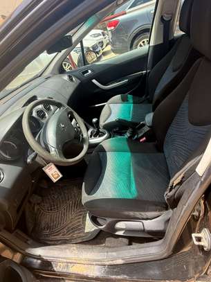 Peugeot 308 image 10