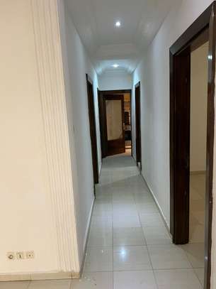Appartement F4 à louer à Ouakam image 8