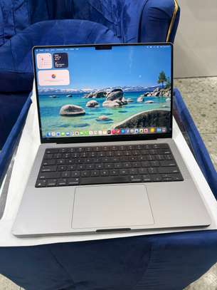 MacBook Pro M2 Pro 14 pouces Ram 16Go SSD 512Go image 5