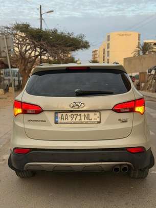 Hyundai santafe image 5