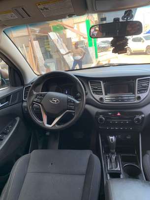 HYUNDAI TUCSON 2016 image 4