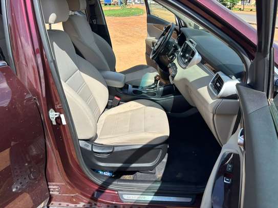KIA SORENTO image 12