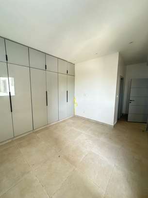 Magnifique F4 à Vendre à la Corniche des Mamelles image 15