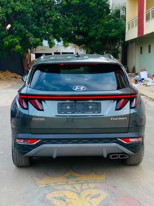 Hyundia Tucson image 13