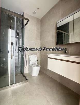 À LOUER – Magnifique Appartement F4 de Standing au Point E image 15