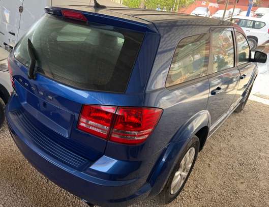 Dodge Journey 7 places image 12