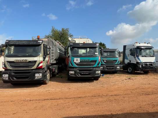 Iveco 6x4 image 3