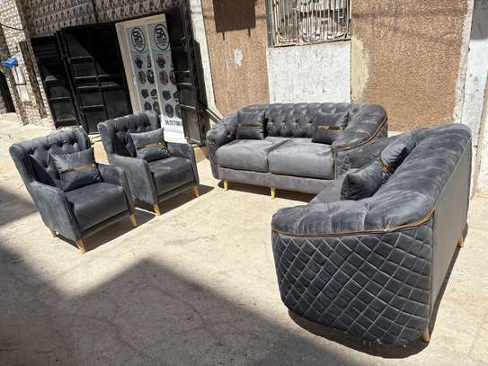 Salons de 7 places disponibles sur commande image 5