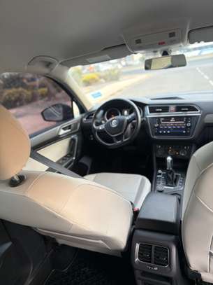 Volkswagen Tiguan 2018 Gris Métallisé SUV Spacieux image 14
