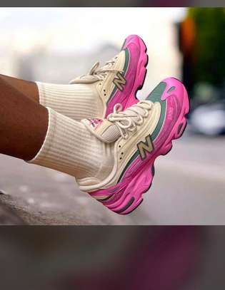 New Balance image 4