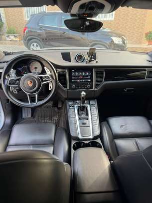 Porsche Macan s 2018 image 9