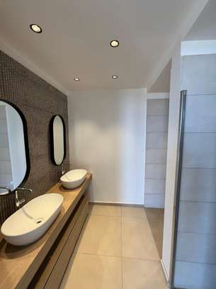 Entre la pierre et le ciment Triplex F5 à louer image 6