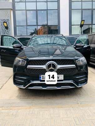 Mercedes-Benz GLE 300D à louer image 2