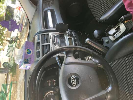kia sportage image 2