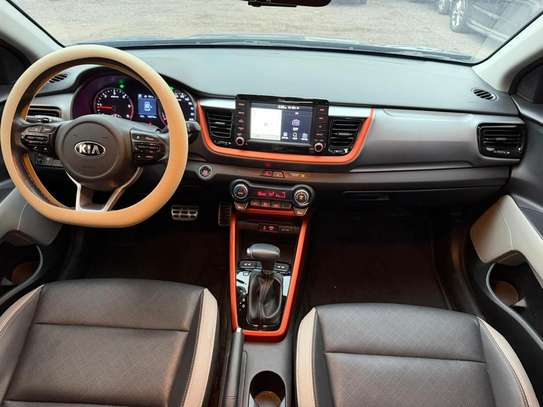 KIA STONIC 2019 image 10