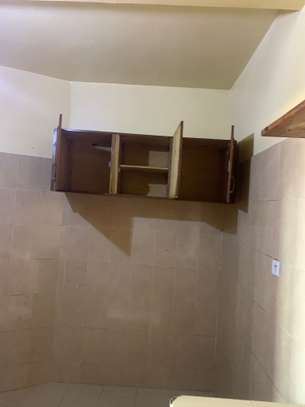 Appartement deux chambres salon à louer image 8