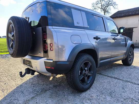 land rover defender diesel image 5