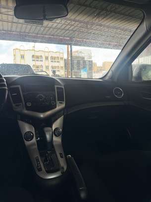Chevrolet Cruze LT 2011 image 10