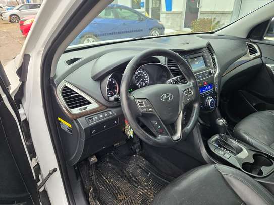 Hyundai Santafe 2017 full options 4x4 image 2