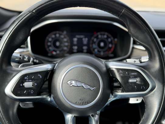 JAGUAR F-PACE 2022 image 11