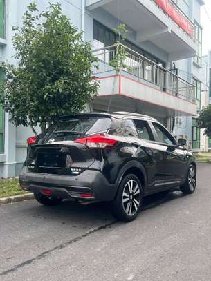 Nissan Kicks Enjoy Edition 2017 image 2