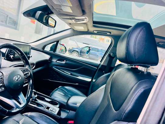 Hyundai santa fé 2019 image 2