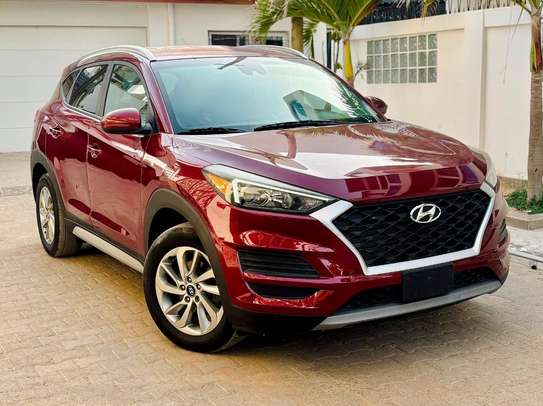 Hyundia Tucson image 5