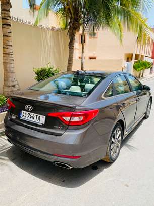 Hyundai Sonata full option image 8