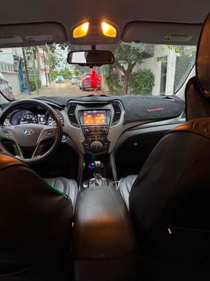 Hyundai Santafé image 4