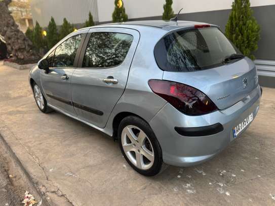 Peugeot 308 image 4