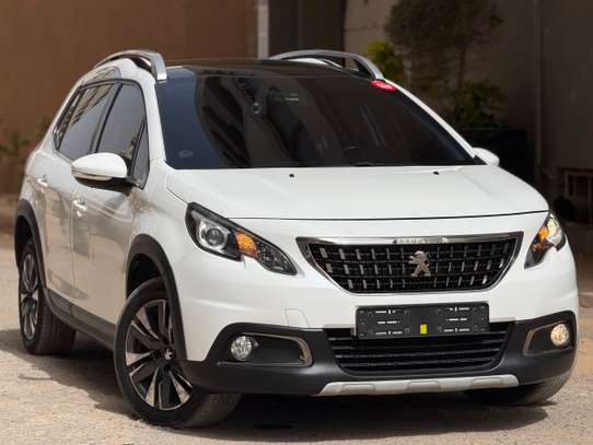 Peugeot 2008 image 3