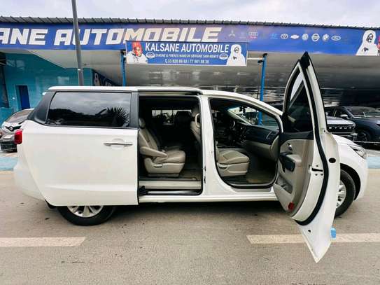 Kia carnivale 2017 image 14