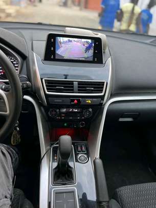 MITSUBISHI ECLIPSE CROSS image 3