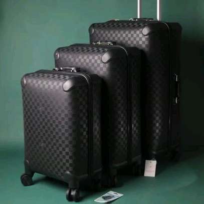 Lot de 3 Valise louis Vuitton Ultra rigide image 2