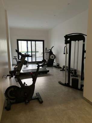 Appartement à louer point E image 12