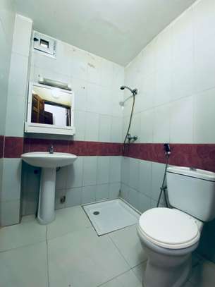 Bel appartement à Sacré Coeur 1 image 6