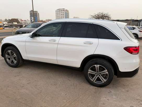 Mercedes-Benz Glc 300 image 12