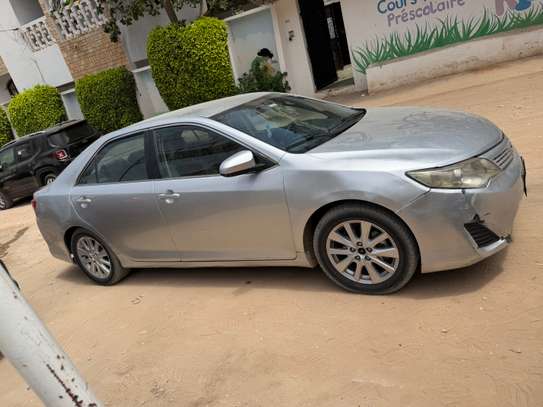 Toyota camry image 5