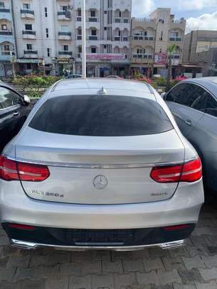 Mercedes-Benz GLE 350D 2018 image 12