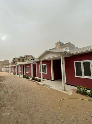 Des Villas préfabriquées a vendre a Niacoulrab image 4