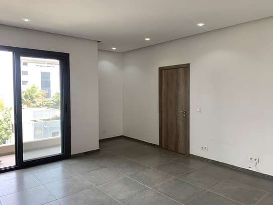Mermoz- Appartement F4 à louer image 3