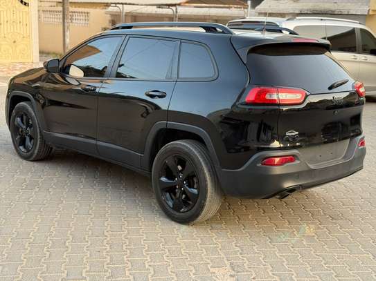 Jeep Cherokee 2017 full black image 7