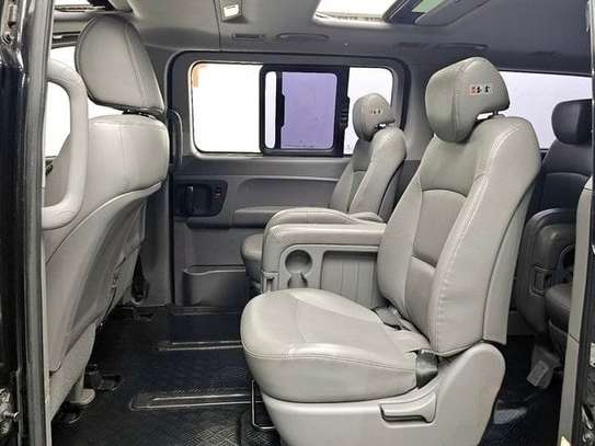 Hyundai Starex VIP Black double toit ouvrant image 6
