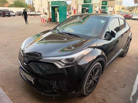 TOYOTA CHR HYBRIDE image 4