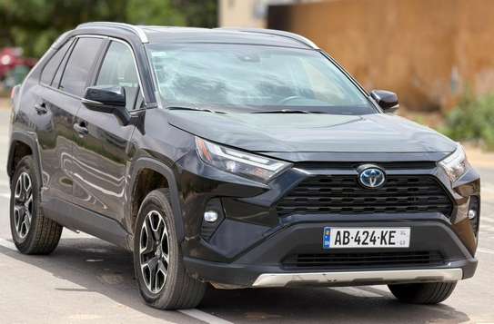 Toyota rav 4 année 2024 image 2