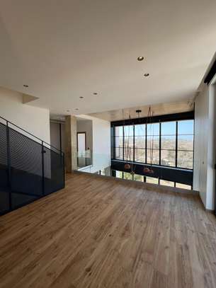Entre la pierre et le ciment Triplex F5 à louer image 11