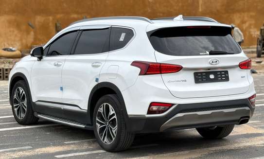 Hyundai Santafe 2019 limited image 4