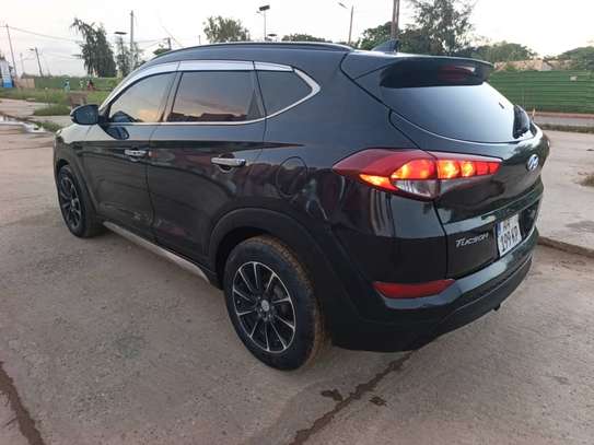 Hyundai Tucson image 3
