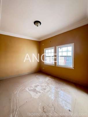 Ref_2291  Penthouse de 310m²  à louer à Keur Gorgui image 4